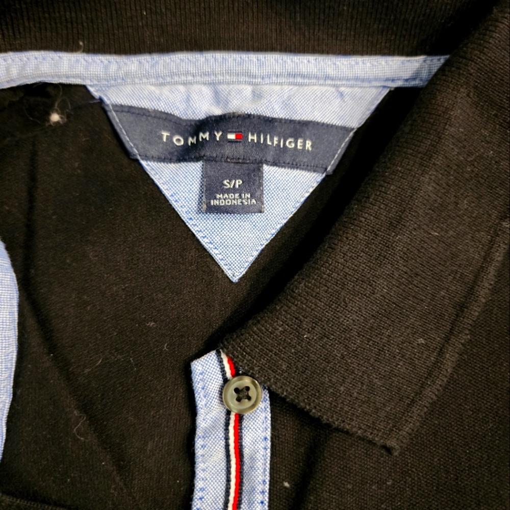 Tommy Hilfiger collared half button down short sleeve shirt Black Small